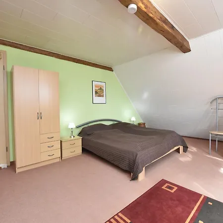 Holiday home Attractive In Ahlbeck With Terrace
